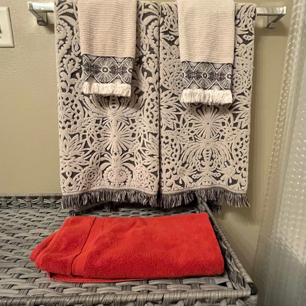 Allover Pattern Towels Black/White – Opalhouse™ Set